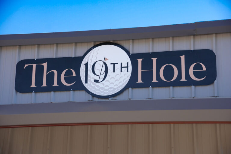 The 19th Hole building sign, made by Xenix Graphics