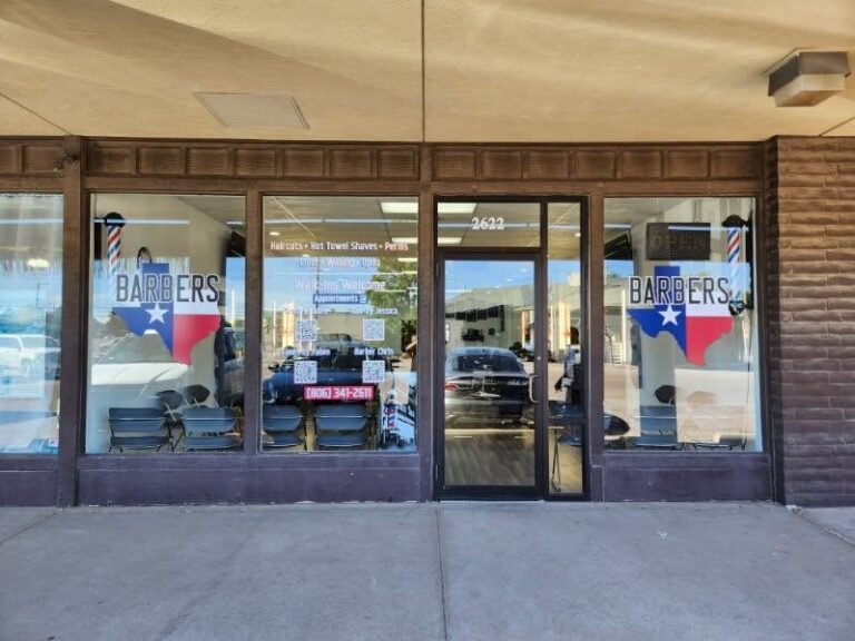 Storefront entry window graphics by Xenix Graphics
